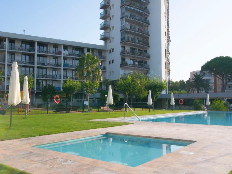 Agaro Cambrils Apartments image