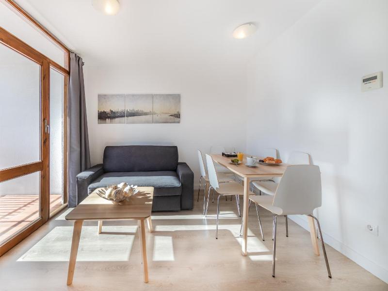 Agaro Cambrils Apartments image