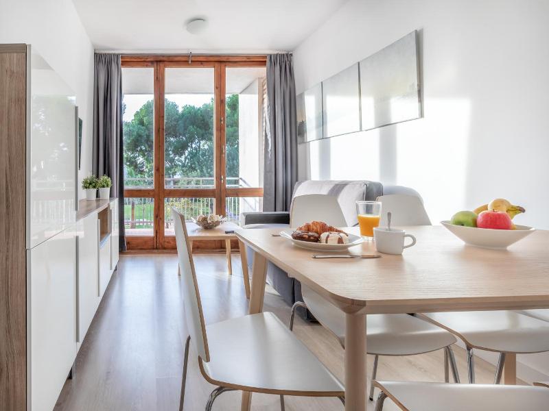 Agaro Cambrils Apartments image