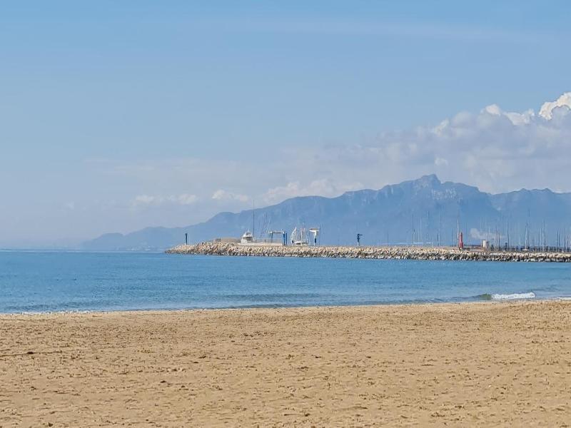 Agaro Cambrils Apartments image