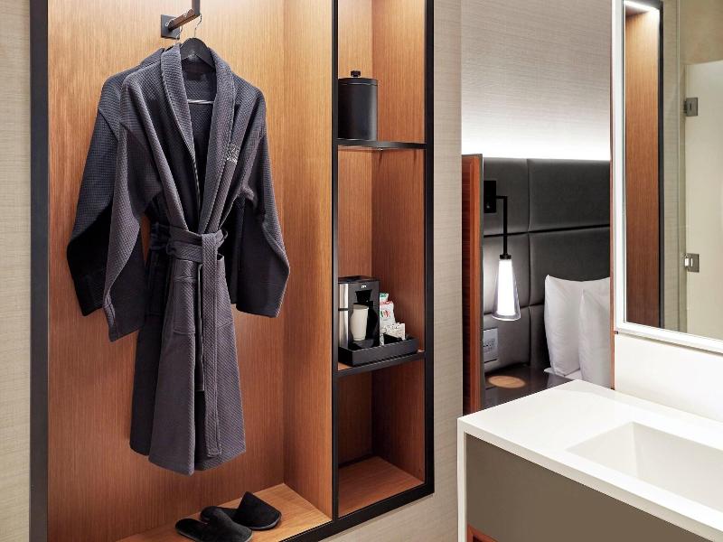 Ac Hotel By Marriott San Jose Santa Clara image
