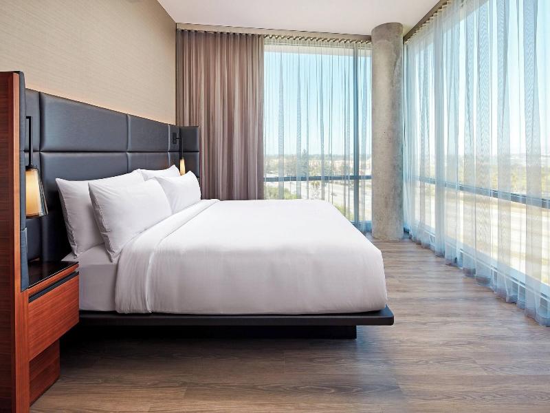 Ac Hotel By Marriott San Jose Santa Clara image