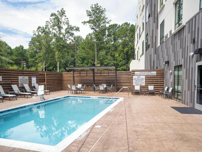 Courtyard By Marriott Charleston North Charleston