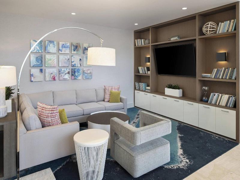 Courtyard By Marriott Delray Beach image
