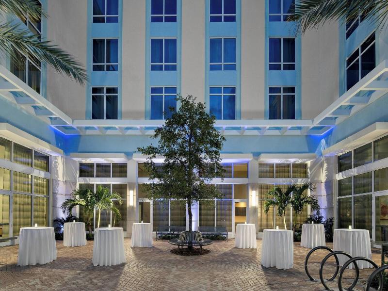 Courtyard By Marriott Delray Beach image