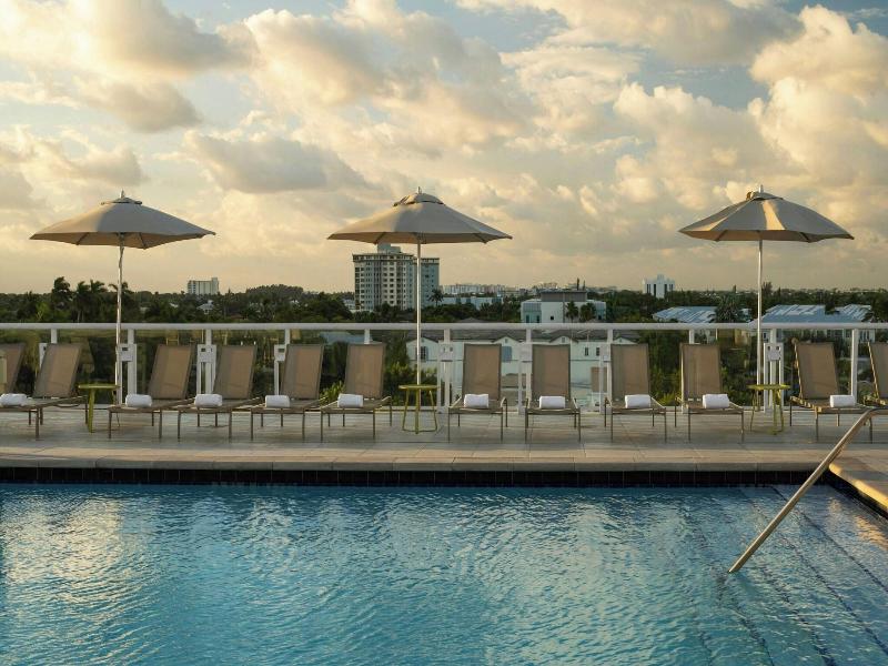 Courtyard By Marriott Delray Beach image