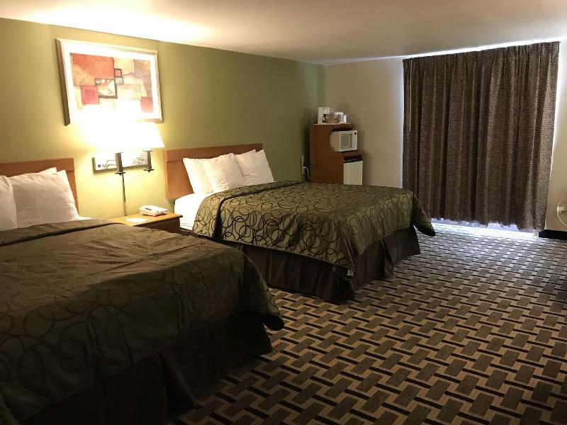 Motel In The Pines image