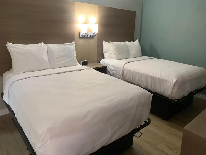 Mainstay Suites Springfield South - Battlefield Rd image