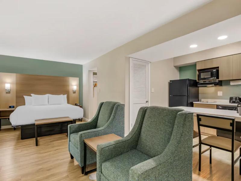Mainstay Suites Springfield South - Battlefield Rd image