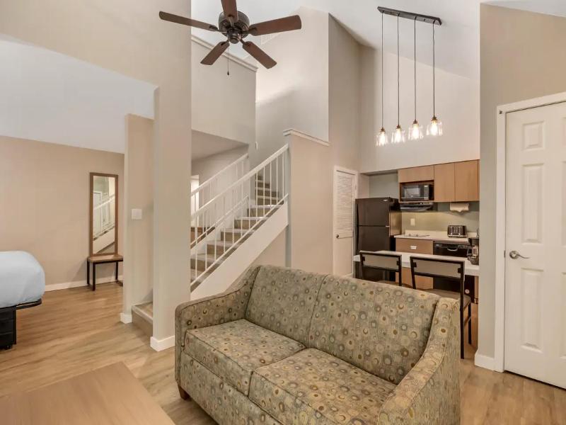 Mainstay Suites Springfield South - Battlefield Rd image