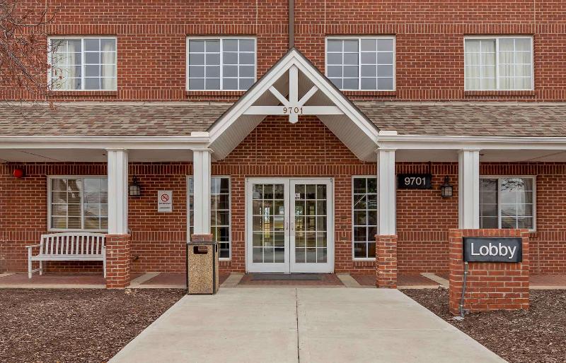 Extended Stay America Kansas City Airport Tiffany image