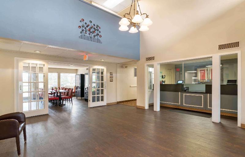 Extended Stay America Kansas City Airport Tiffany image