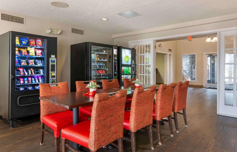 Extended Stay America Kansas City Airport Tiffany image