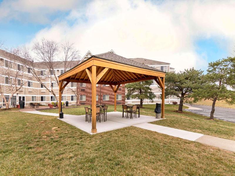 Extended Stay America Kansas City Airport Tiffany image