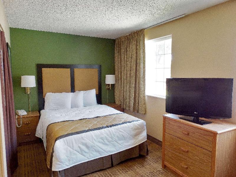 Extended Stay America Kansas City Airport Tiffany image