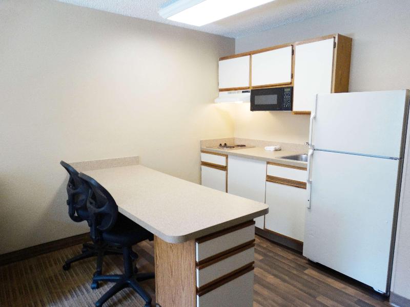 Extended Stay America Kansas City Airport Tiffany image