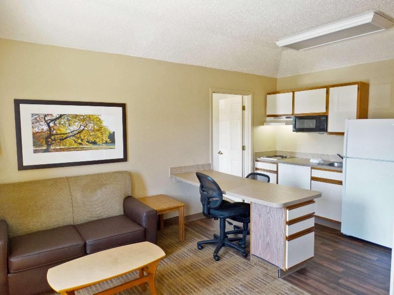 Extended Stay America Kansas City Airport Tiffany image