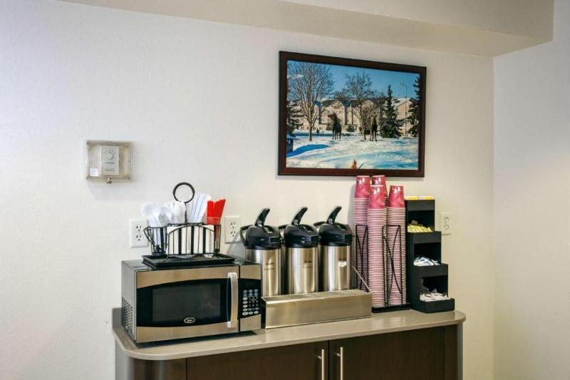 Motel 6 Anchorage, Ak - Midtown image