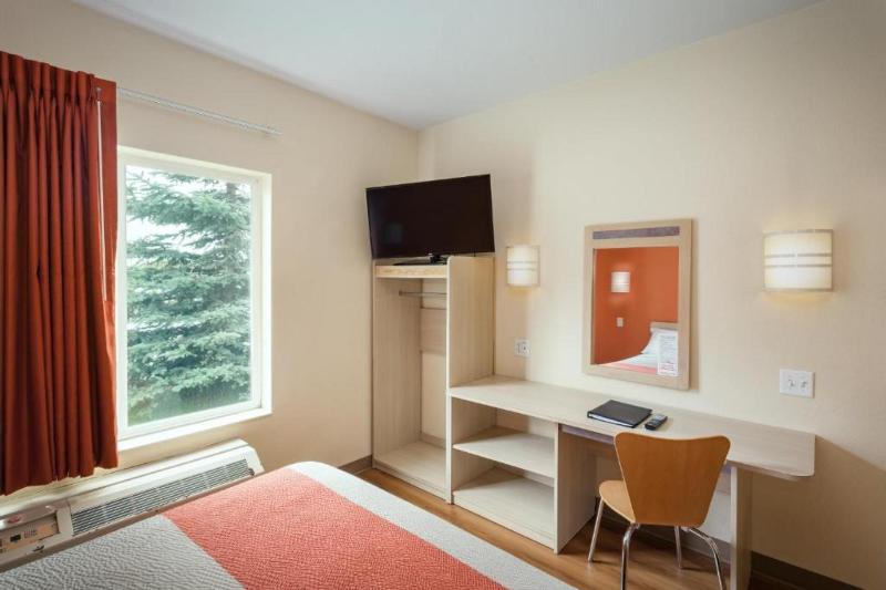Motel 6 Anchorage, Ak - Midtown image