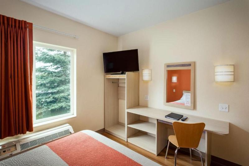 Motel 6 Anchorage, Ak - Midtown image