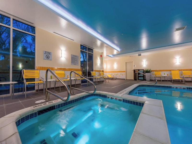 Fairfield Inn Suites By Marriott Afton