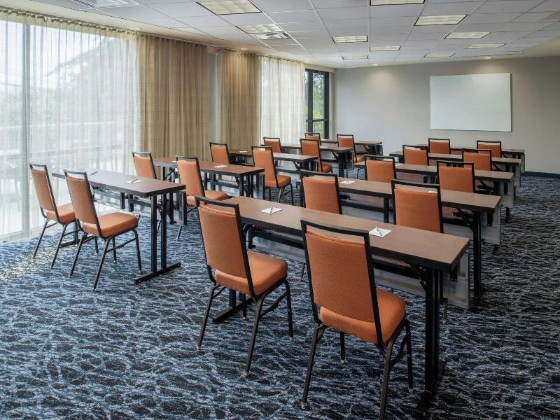 Fairfield Inn Suites By Marriott Santa Cruz image