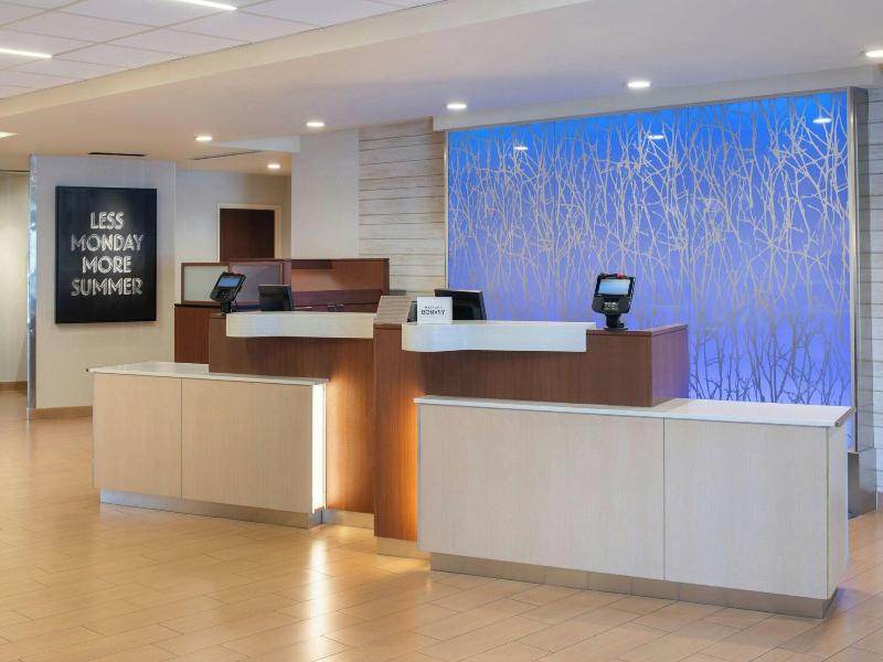 Fairfield Inn Suites By Marriott Santa Cruz image