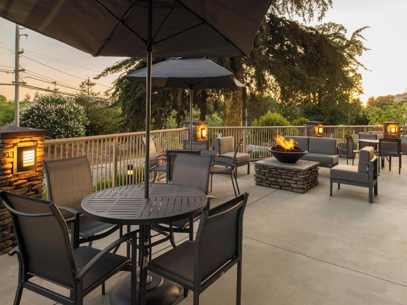 Fairfield Inn Suites By Marriott Santa Cruz image