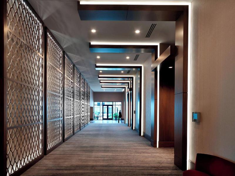 Marriott Columbus University Area image