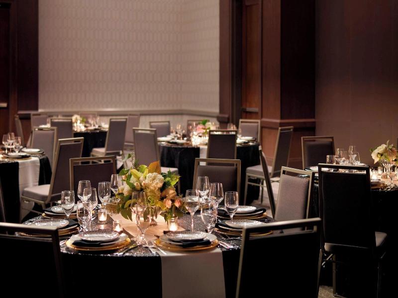 Marriott Columbus University Area image