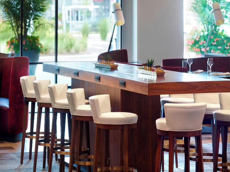 Marriott Columbus University Area image