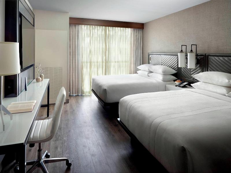 Marriott Columbus University Area image