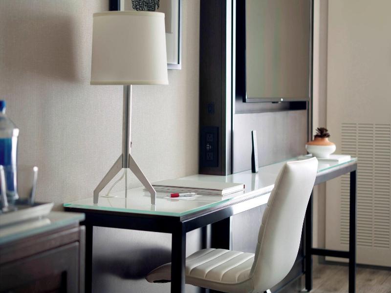 Marriott Columbus University Area image