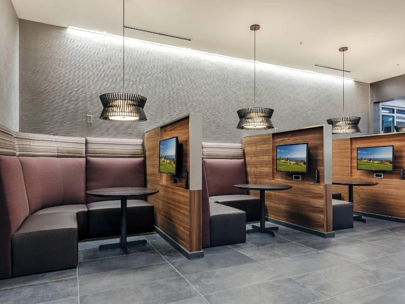 Courtyard By Marriott Savannah Airport image
