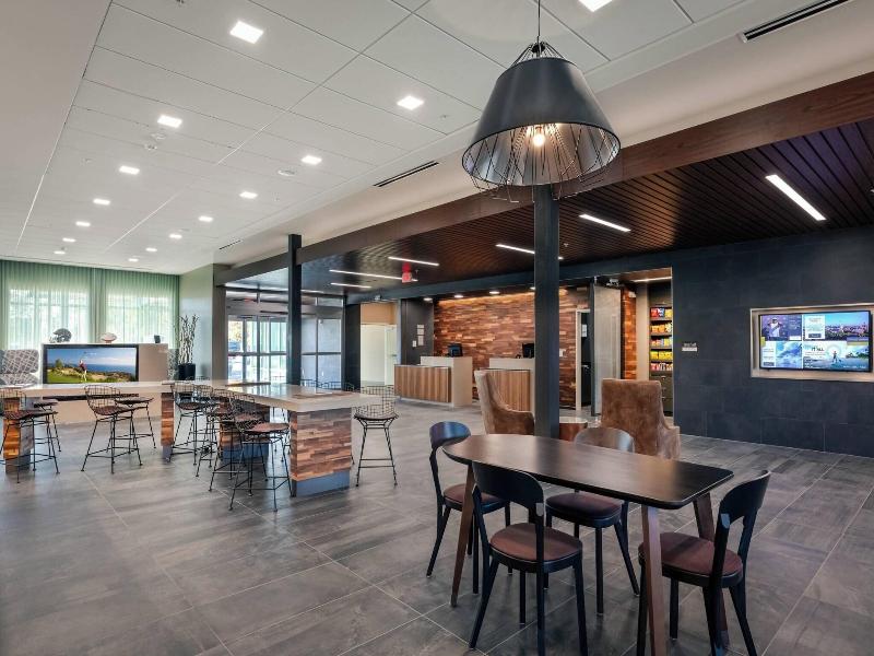 Courtyard By Marriott Savannah Airport image