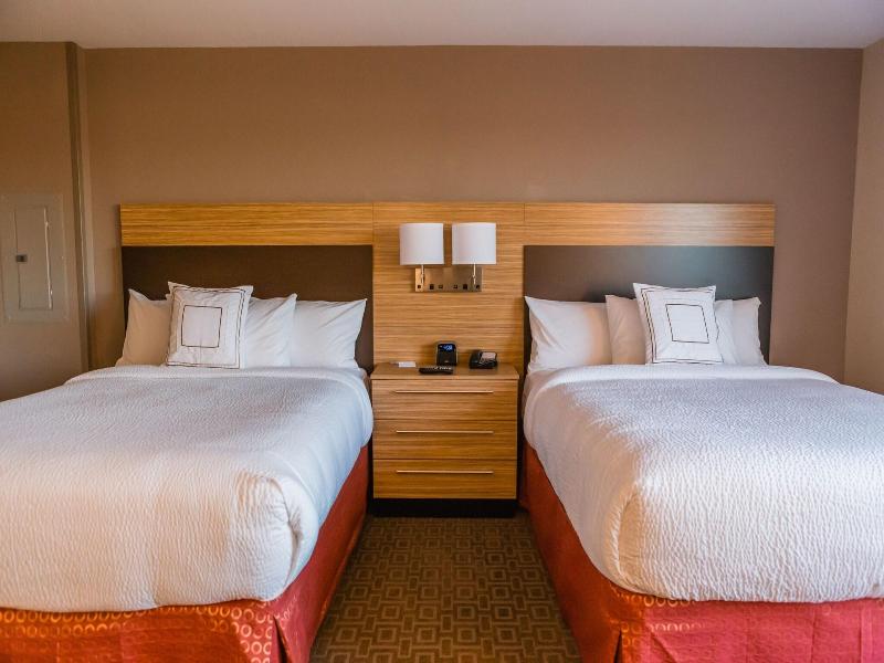 Towneplace Suites By Marriott Portland Beaverton image