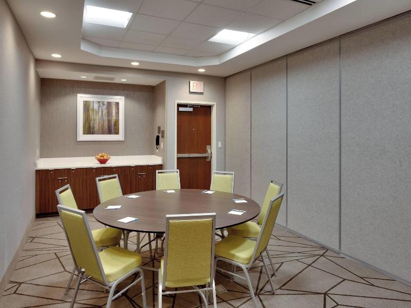Fairfield Inn Suites By Marriott Springfield North image