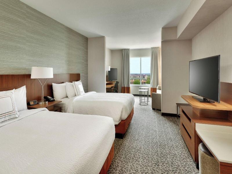 Fairfield Inn Suites By Marriott Springfield North image