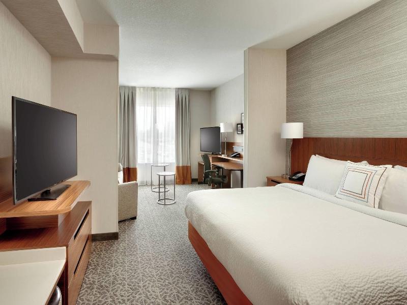 Fairfield Inn Suites By Marriott Springfield North image
