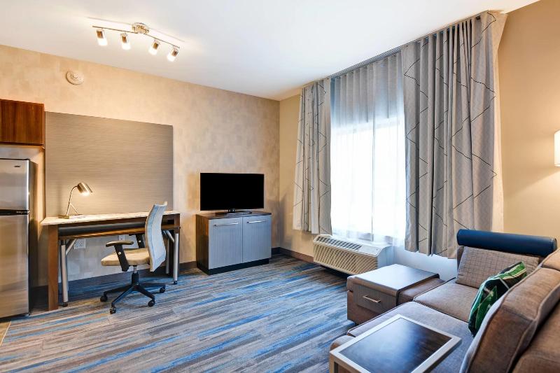 Towneplace Suites By Marriott Bridgewater Branchbu image