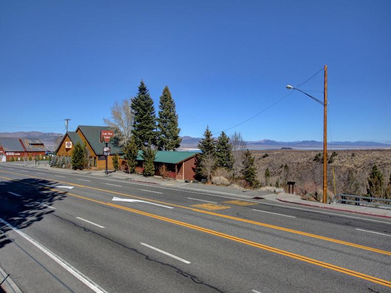 Lake View Lodge