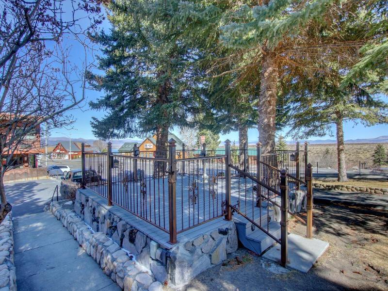 Lake View Lodge