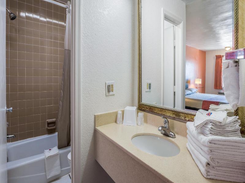 Motel 6 Portsmouth, Va GA image