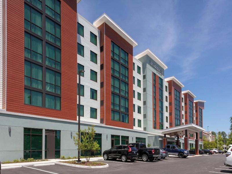 Residence Inn By Marriott Virginia Beach Town Cent image