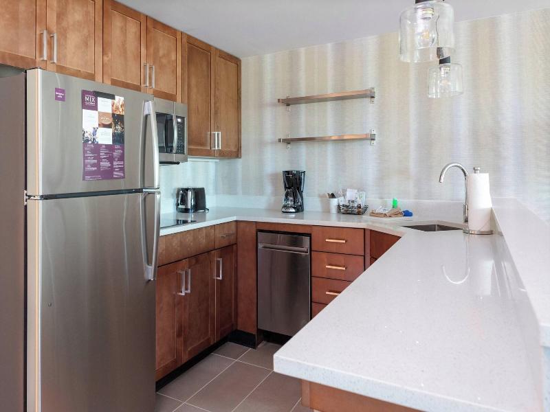 Residence Inn By Marriott Virginia Beach Town Cent image