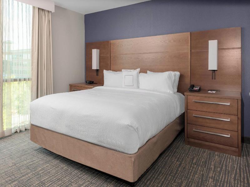 Residence Inn By Marriott Virginia Beach Town Cent image