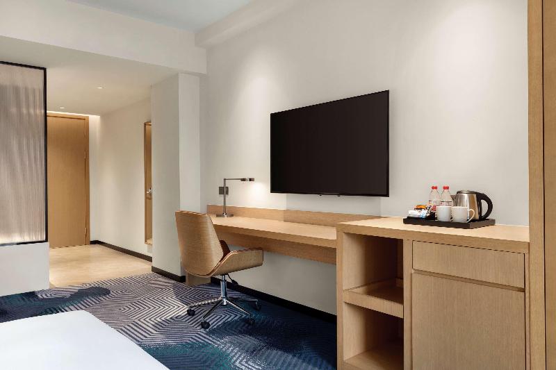 Hyatt Place Tongxiang Train Station image