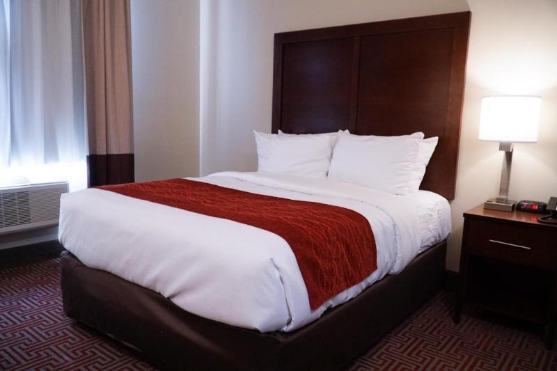 Lotus Blu Inn & Suites — photo 4
