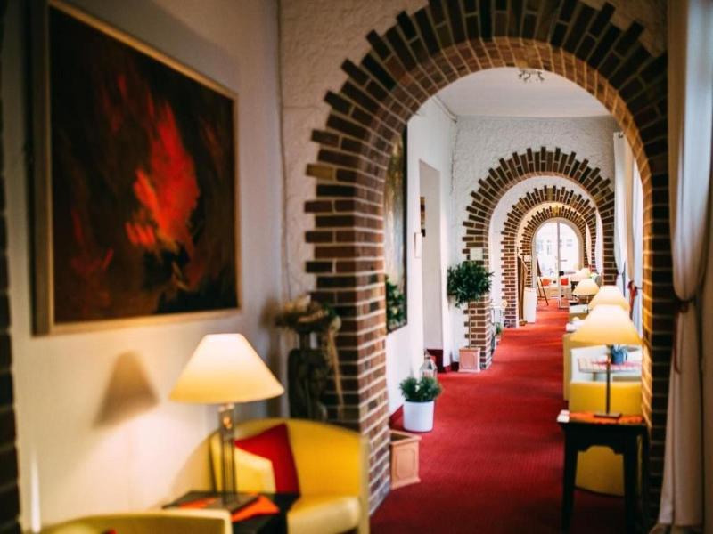 Carea Schlosshotel Domäne Walberberg image