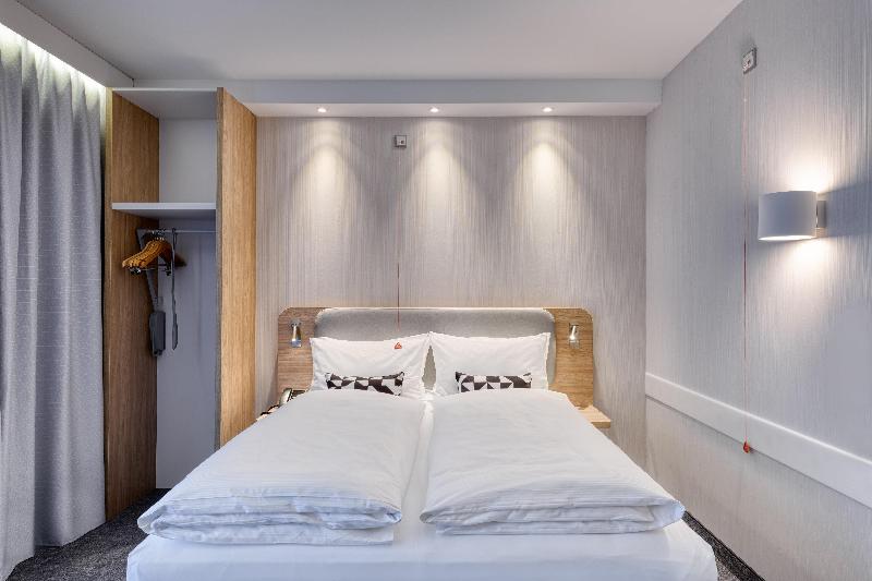 Premier Inn Goettingen image